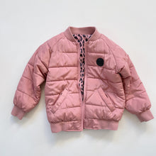 Load image into Gallery viewer, HUX Reversible Puffer Jacket Blush/ Leopard Print (4y)
