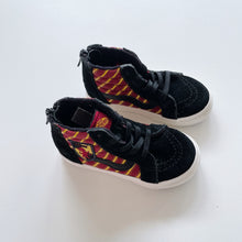 Load image into Gallery viewer, Vans x Harry Potter TM Leather Shoes (EU24)
