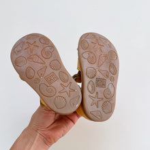 Load image into Gallery viewer, Pom D'api Sandals Orange (EU20-21)
