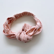 Load image into Gallery viewer, Pink Broderie Headband (3-5y)
