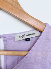 Load image into Gallery viewer, Angel Maternity Linen Top Lilac (M)
