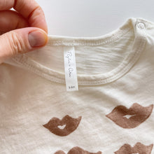 Load image into Gallery viewer, Rylee + Cru Organic T-shirt (3-6m)
