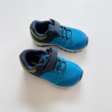 Load image into Gallery viewer, Merrel Blue Velcro Sneakers (EU22.5/US6.5m/UK6.5)
