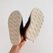 Load image into Gallery viewer, Young Soles Leather Boots (EU24)
