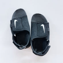 Load image into Gallery viewer, Nike Sandals Black (UK9)
