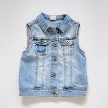 Load image into Gallery viewer, Zara Denim Vest (4y)
