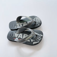 Load image into Gallery viewer, Star Wars Havaianas (EU25-26)
