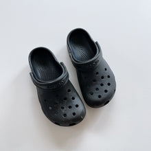 Load image into Gallery viewer, Crocs Black (C11)
