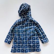Load image into Gallery viewer, Hatley Lined Hearts Button-Up Raincoat (5y)
