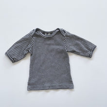 Load image into Gallery viewer, Nature Baby Organic L/S Top Stripes (0-3m)
