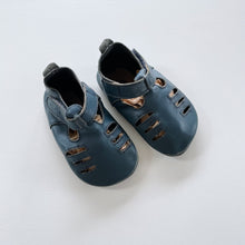 Load image into Gallery viewer, Bobux Soft Soles Navy Velcro Sandals (M/ EU19/ UK3/ US4)
