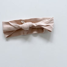 Load image into Gallery viewer, Quincy Mae Organic Headband (0-12m)
