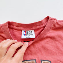 Load image into Gallery viewer, NBA Chicago Bulls T-Shirt Salmon (8y)
