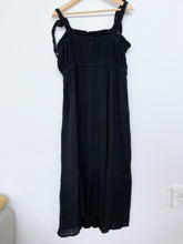 Load image into Gallery viewer, Lilou Maternity/ Breastfeeding Dress Black Muslin Cotton (S)
